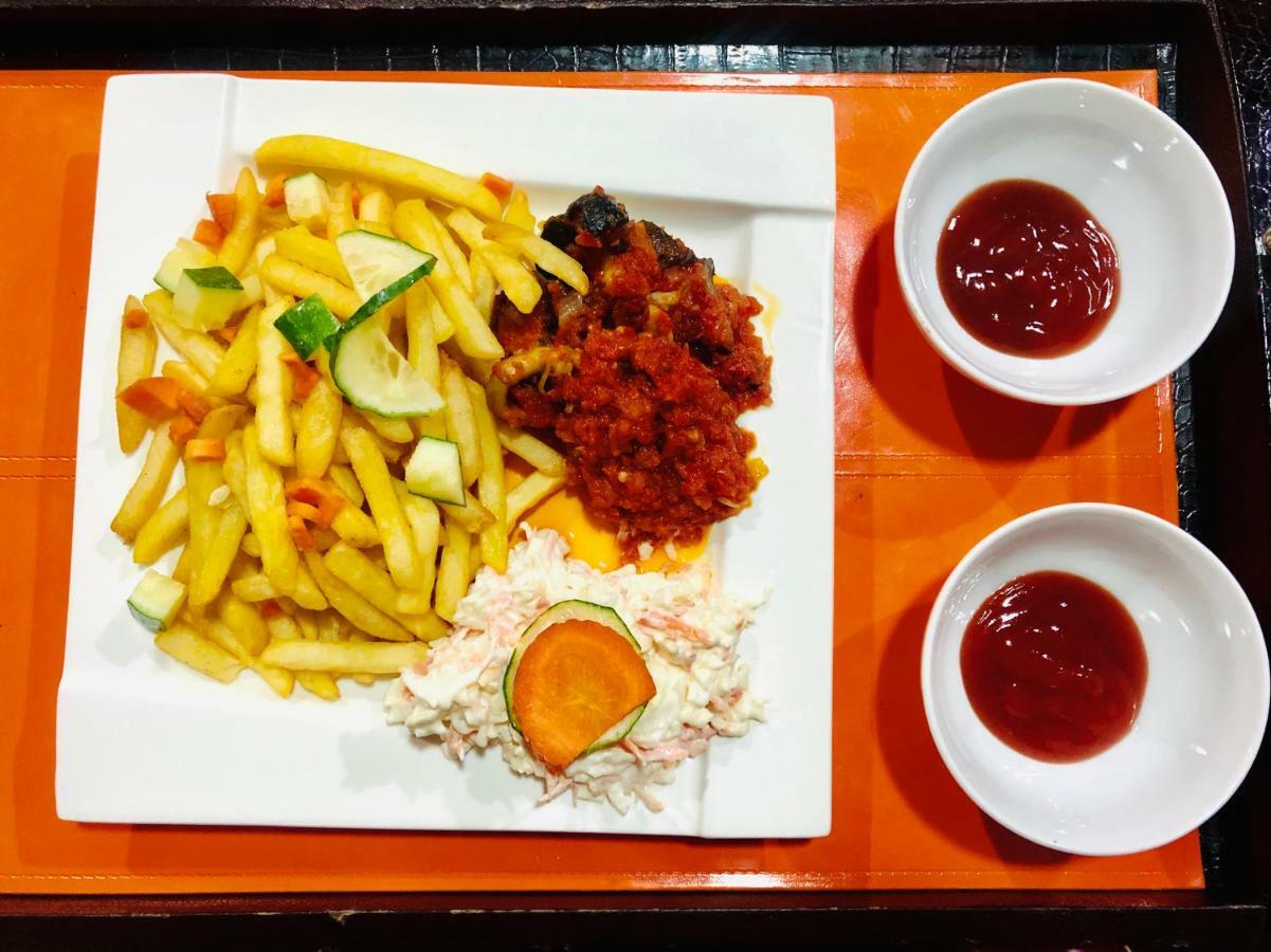 Fawzy Hotel Ibadan Ngoại thất bức ảnh