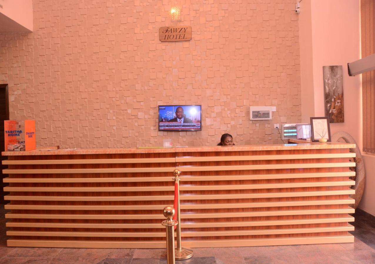 Fawzy Hotel Ibadan Ngoại thất bức ảnh